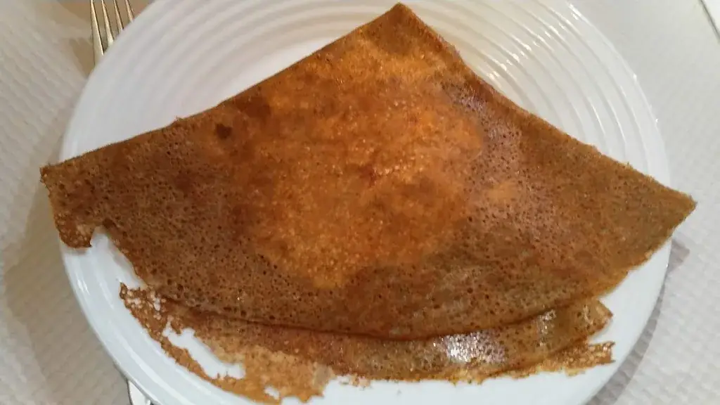 Carmen Pajuste_Crêperie Maeligwen_Crozon_review