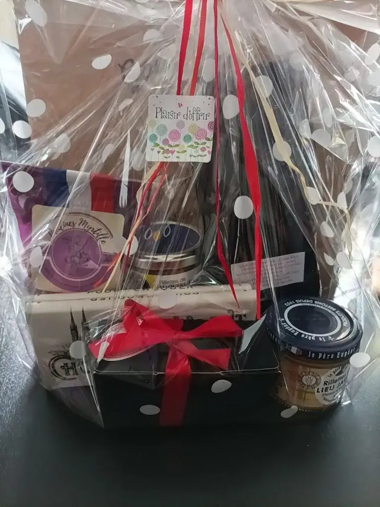 Céline Guillet_Gourmandises & Traditions - Epicerie Fine Thorigné Fouillard Près de Rennes_Thorigné-Fouillard_review