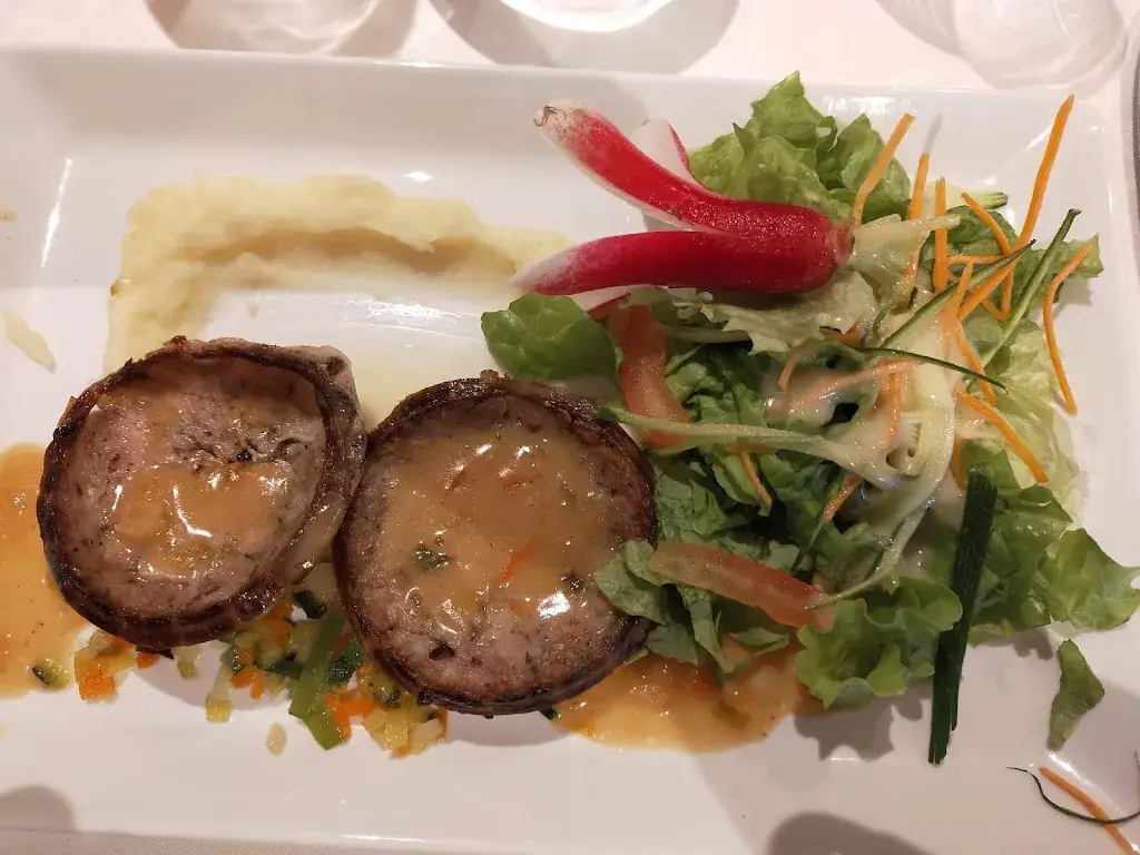 Guy Riffault_Restaurant Les Trois Moulins_Ergué-Gabéric_review