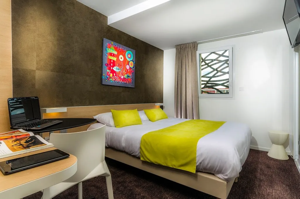 BRIT HOTEL Le Kerodet_Ergué-Gabéric_slider_image_1