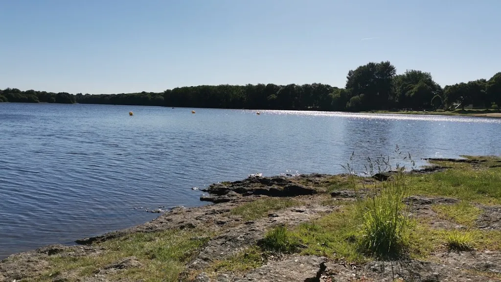 Cabane du lac_Glomel_slider_image_2