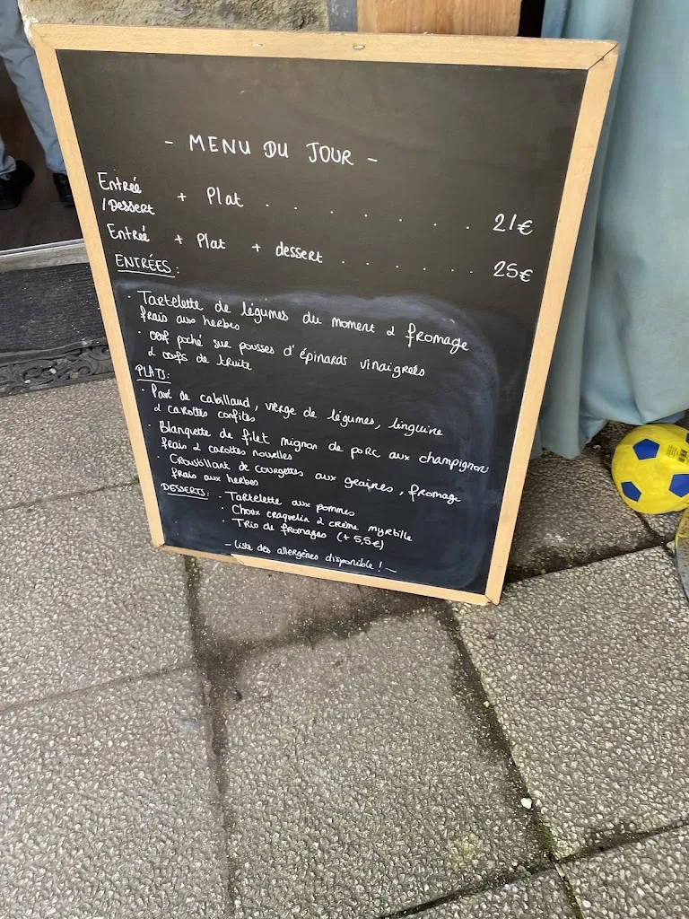 Edwige Bombaron_Bistrot Jucotte_Étel_review