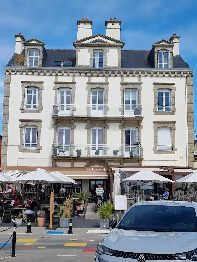 Seberin Luethi_Côte à Côte_Étel_review