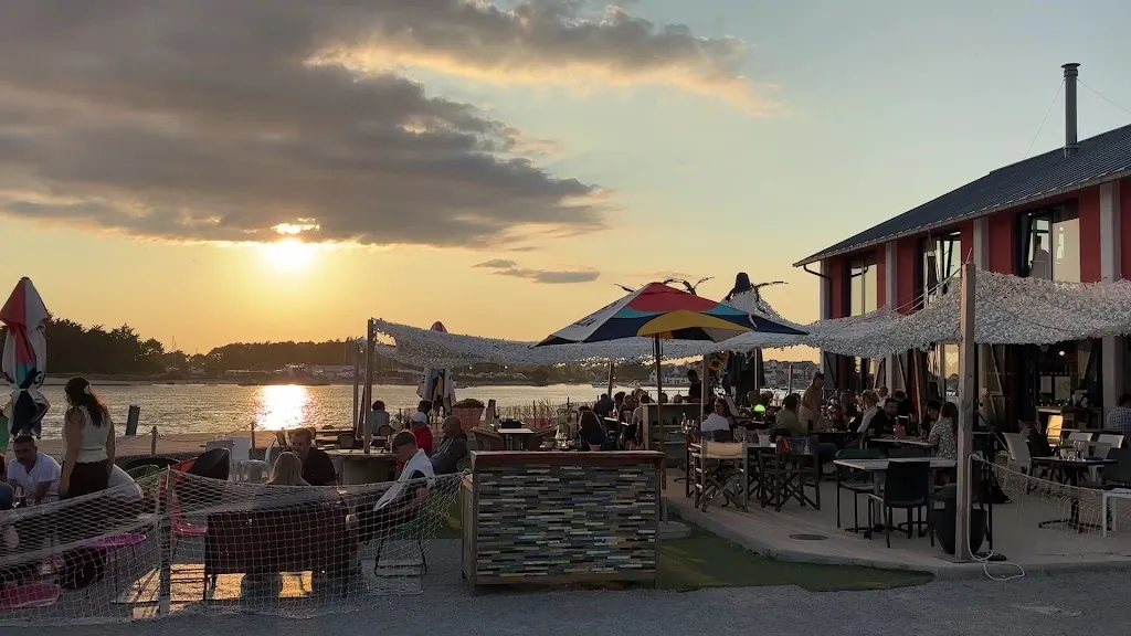 Che Luz_Étel_slider_image_2