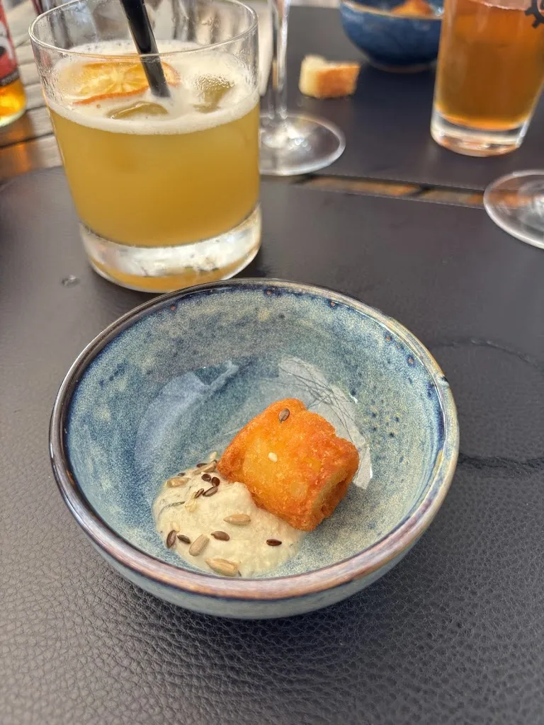 E H_Ze Fork_Vevey_review