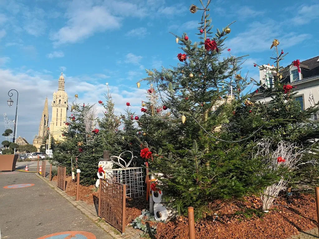 pawel bieniasz_La fée délice_Pleyben_review