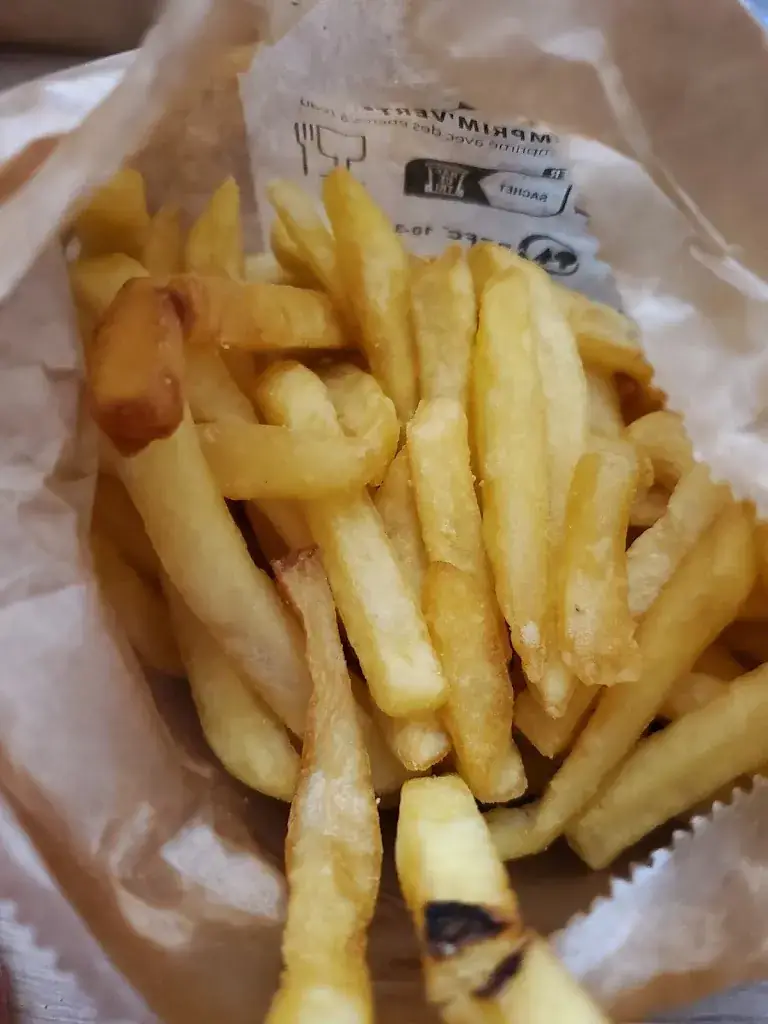 Tazmin Ball_Kebab De La Gare Gourin_Gourin_review