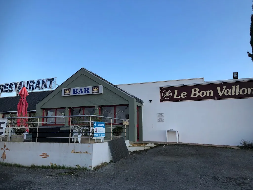 Restaurant Le bon vallon restaurant in Guénin