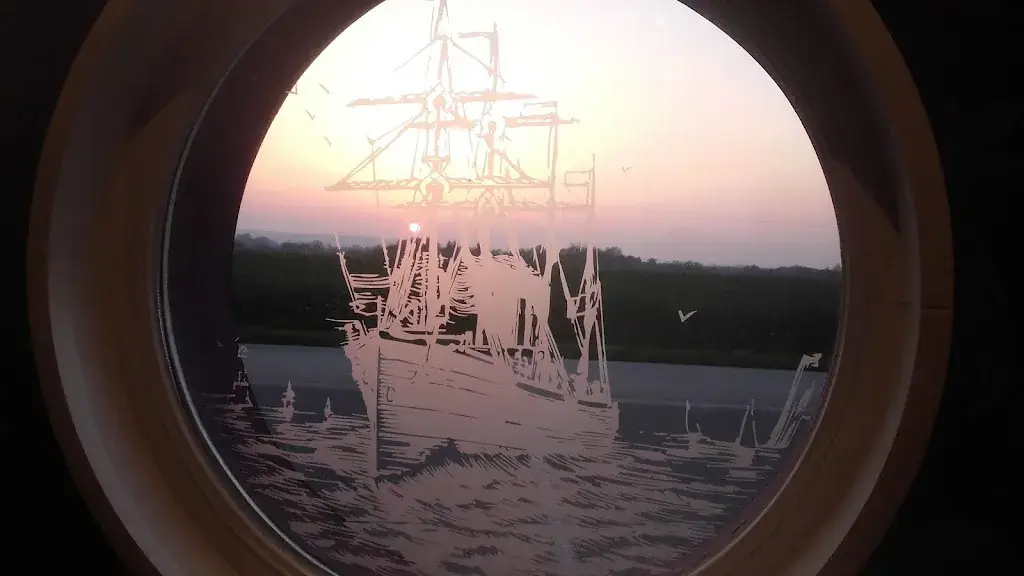 Le Dauphin_Guénin_slider_image_2