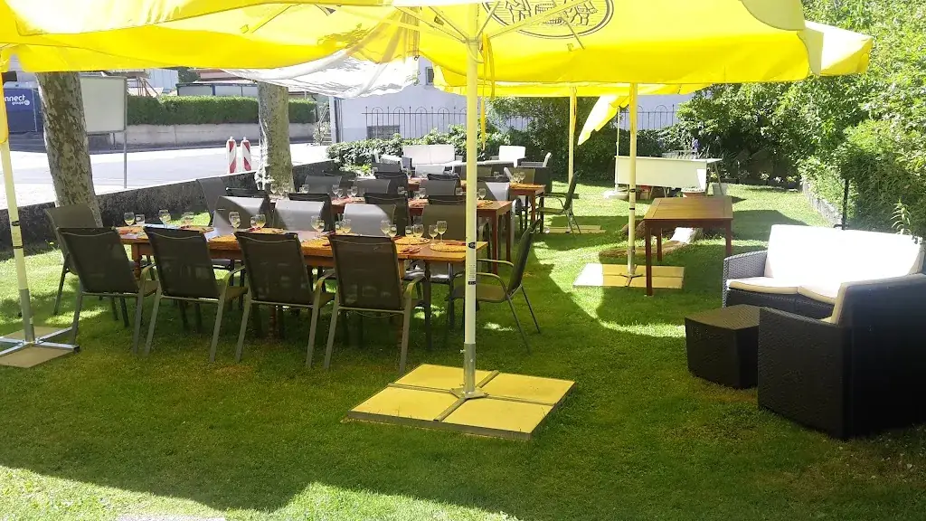 Le Sauvage restaurant in Semsales