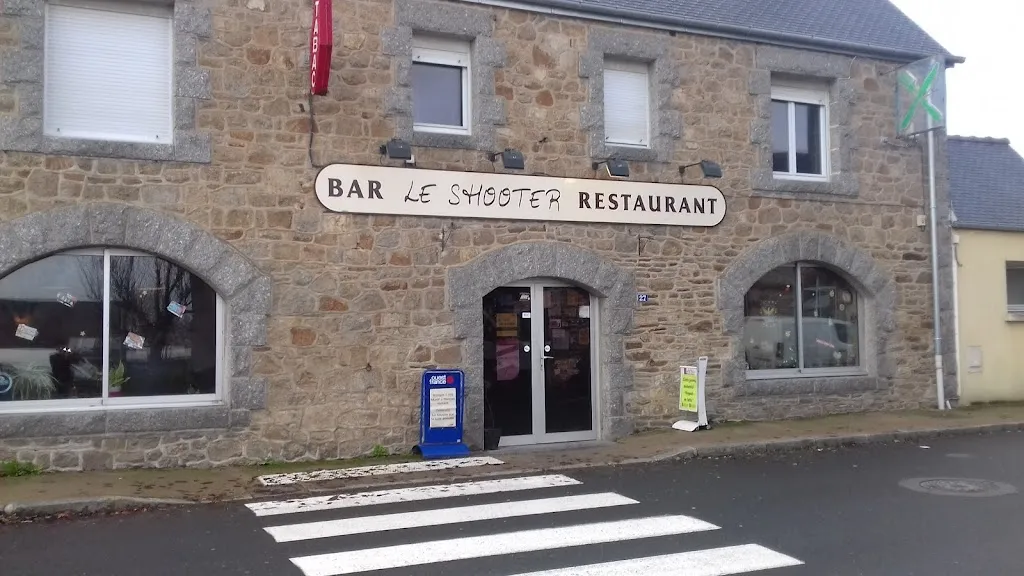 Le Shooter Snc restaurant in Grâces
