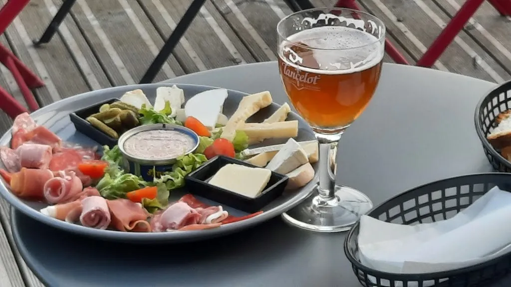 Crêperie moulerie Au Jardin_Erquy_slider_image_2