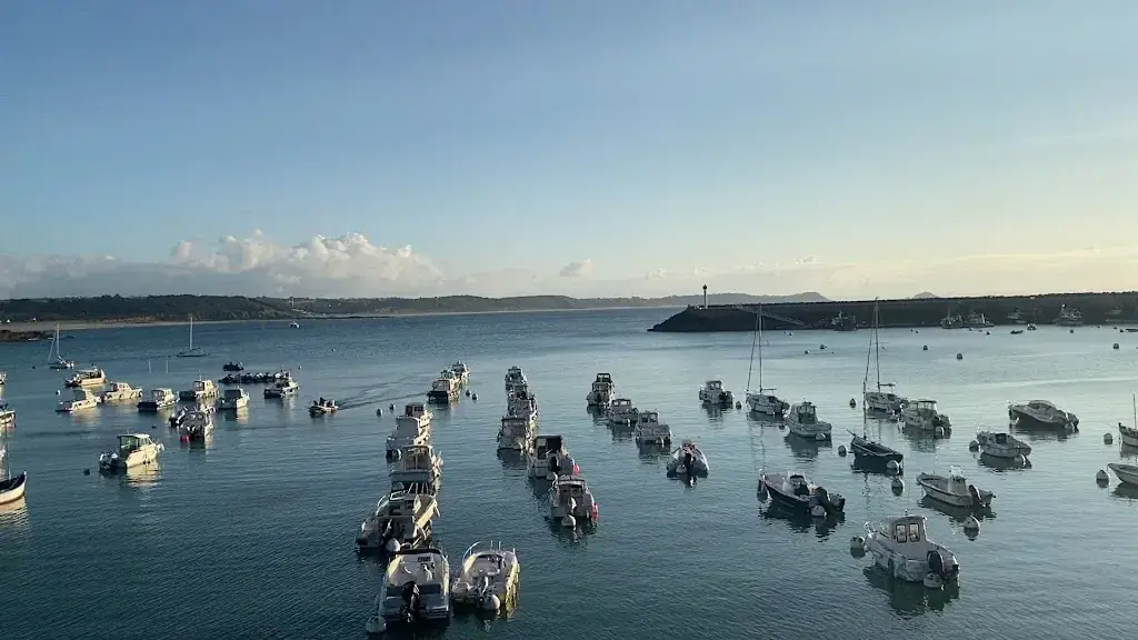 Au Phare D'Erquy_Erquy_slider_image_2