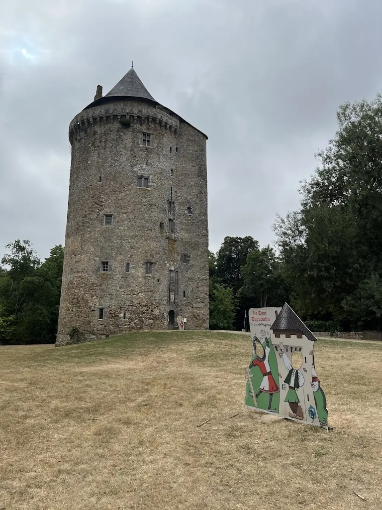 Jordi pijuan pardell_Grand-Fougeray Tower_Grand-Fougeray_recensione