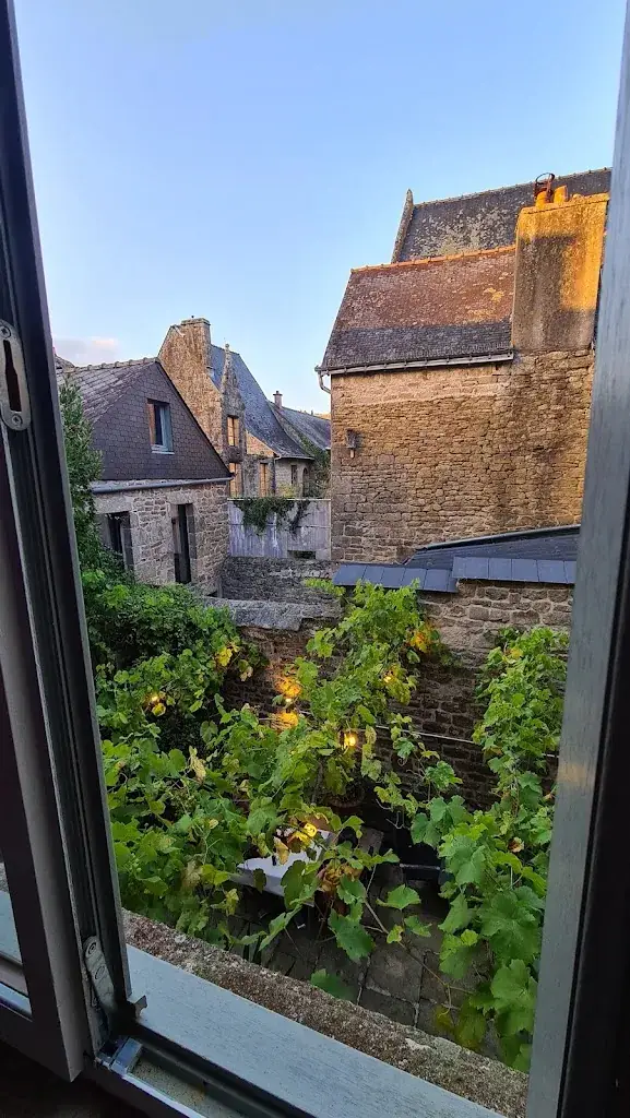 Bair S._Aux Sabots Rouges_Guémené-sur-Scorff_review