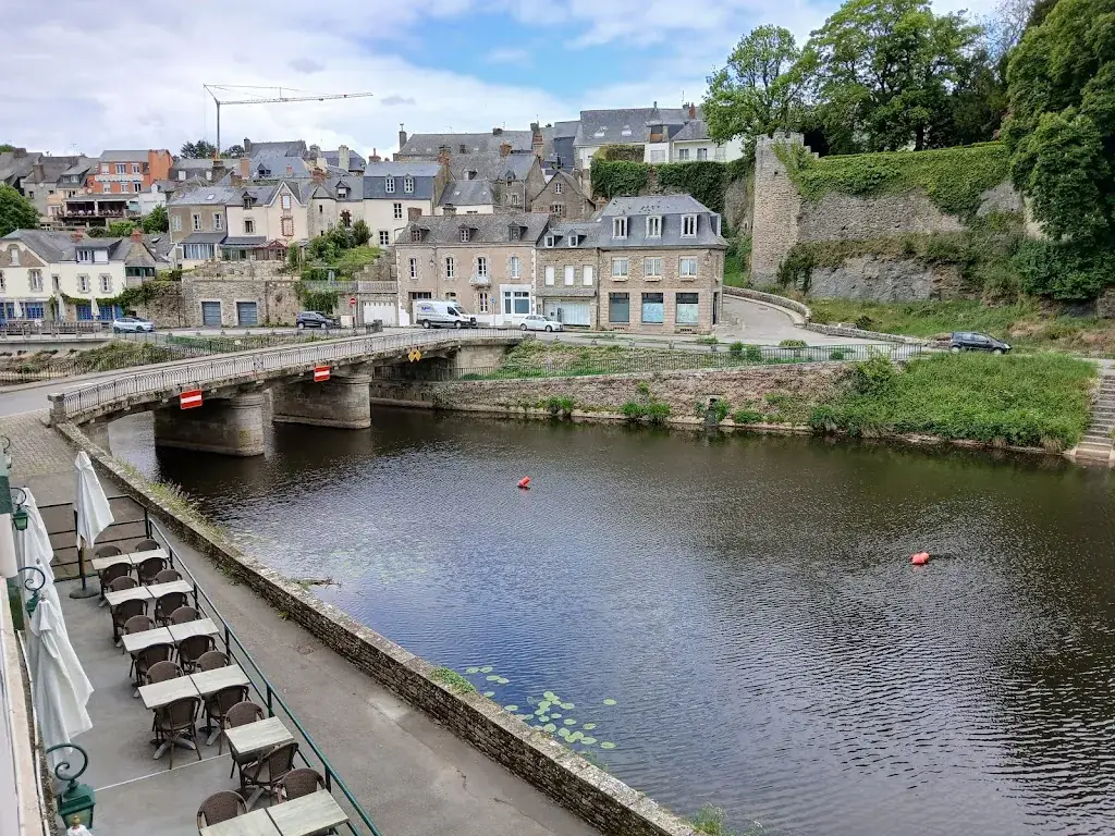 Deborah Pugh_Hôtel Restaurant du Château_Josselin_review