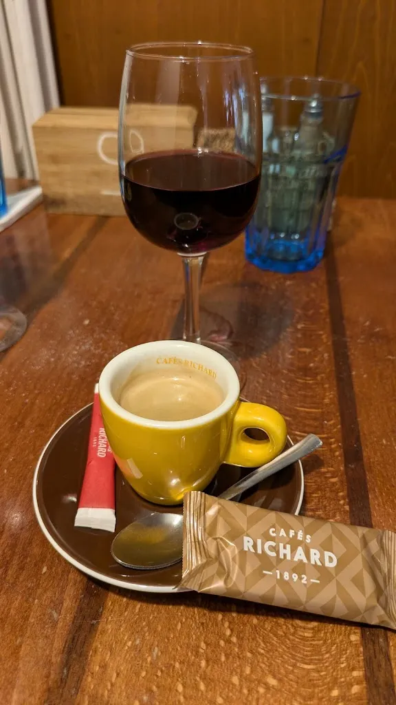 Mel Ferguson_Crêperie la marine_Josselin_review