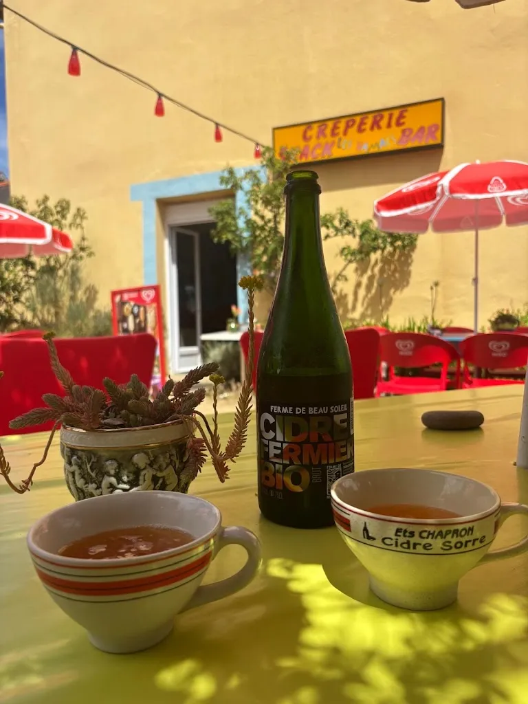 James Cech_Crêperie les Hamacs_Fréhel_review