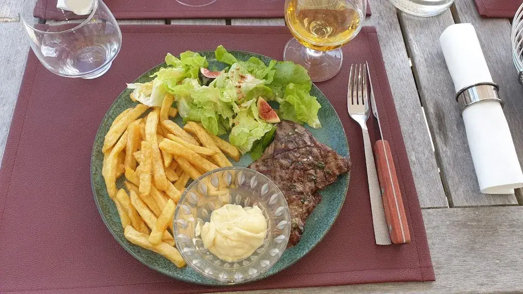 Manu Hervé_Le Pavillon_Fréhel_review