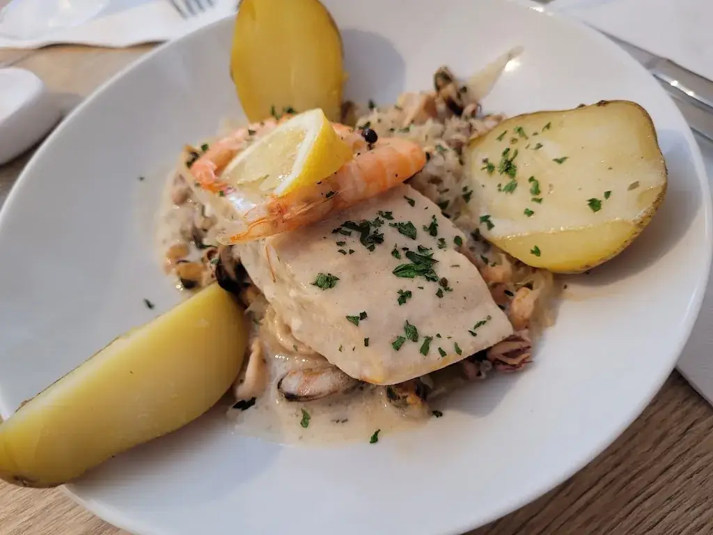 Mohamad Ammar_L'ardoise des Filles_Guignen_avis