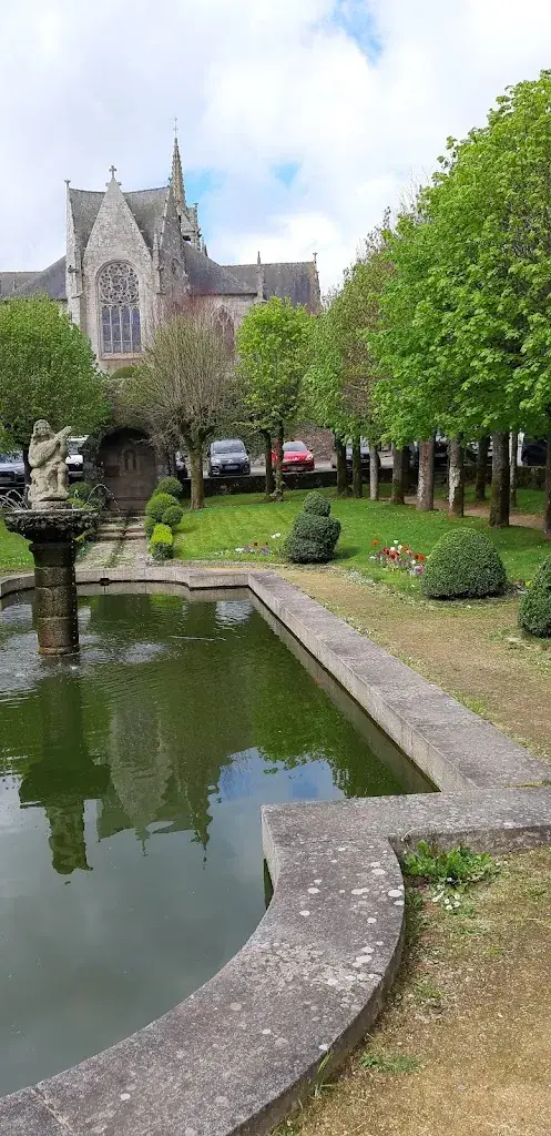 jocelyne LAZ_hotel restaurant les monts d'arree guerlesquin_Guerlesquin_review