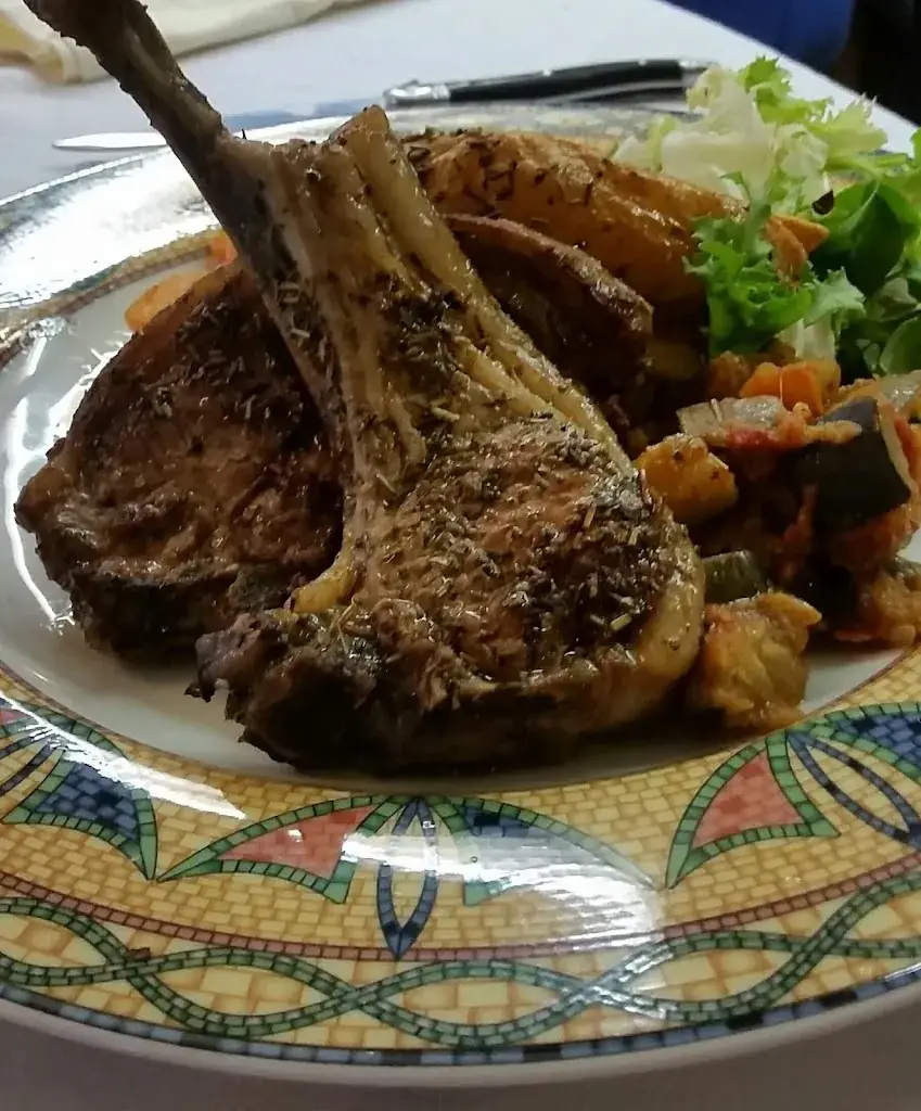 hotel restaurant les monts d'arree guerlesquin_Guerlesquin_slider_image_3