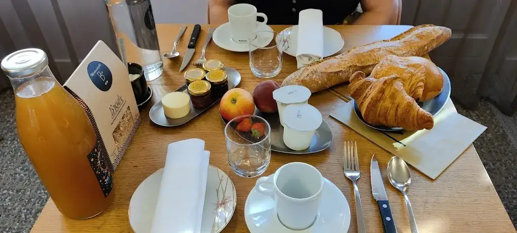 Hôtel Restaurant Maison Tiegezh_Guer_slider_image_2