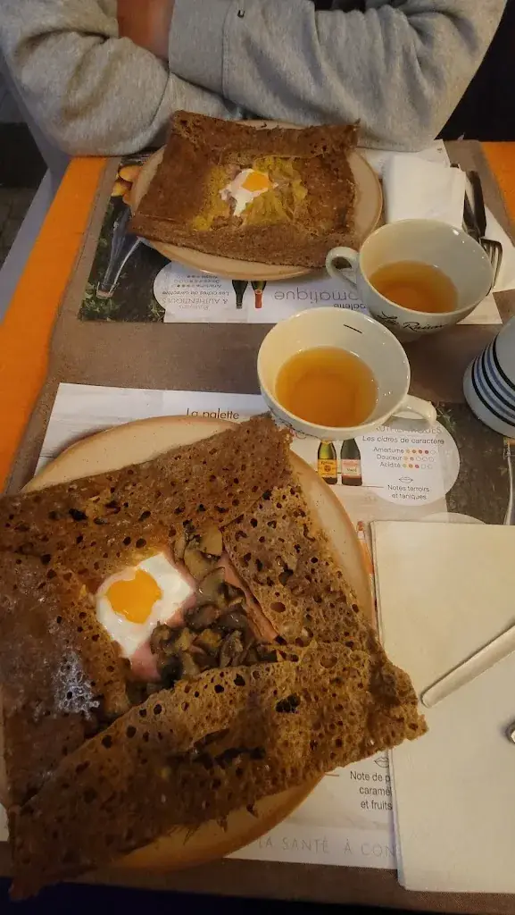 Celine C_Le Bilig de Merlin_Guer_review