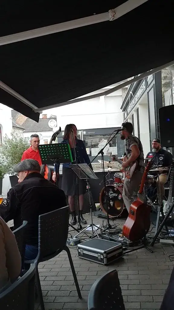 Le Bistrot de la Place_Guer_slider_image_2