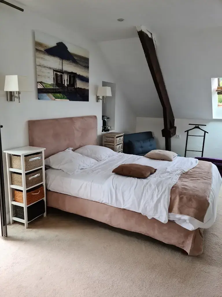 Yaelle Ga_Hôtel Le Bellevue_Guer_reseña