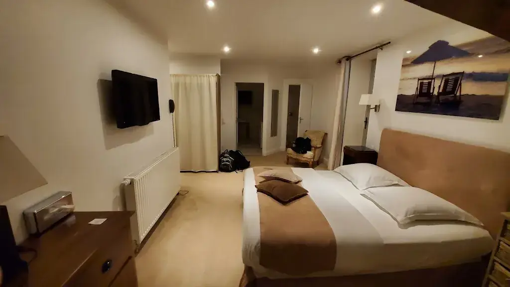 Hôtel Le Bellevue_Guer_slider_image_1