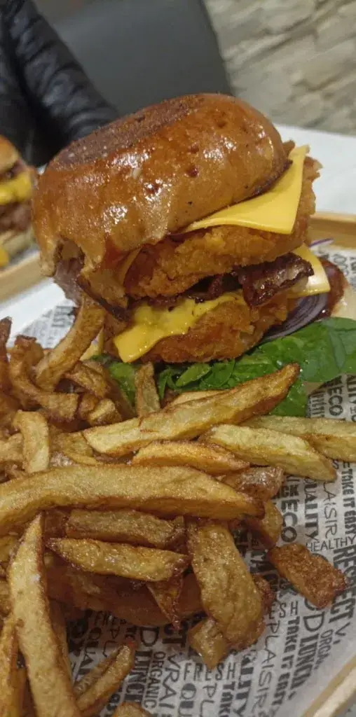 Thamer Allagui_O FIVE Guilers_Guilers_review