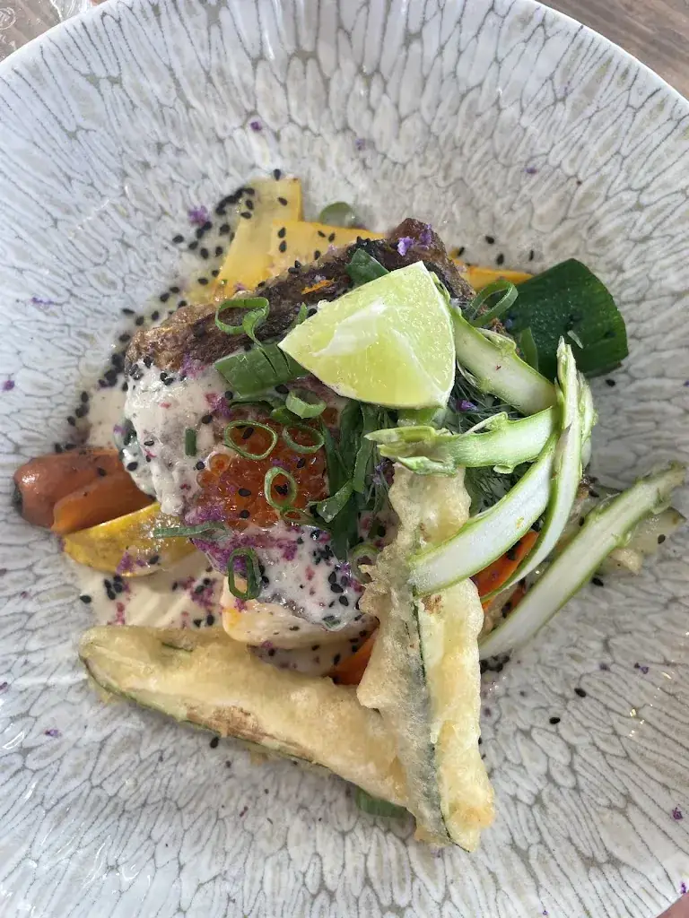 Les Volets Bleus_Fougères_slider_image_3