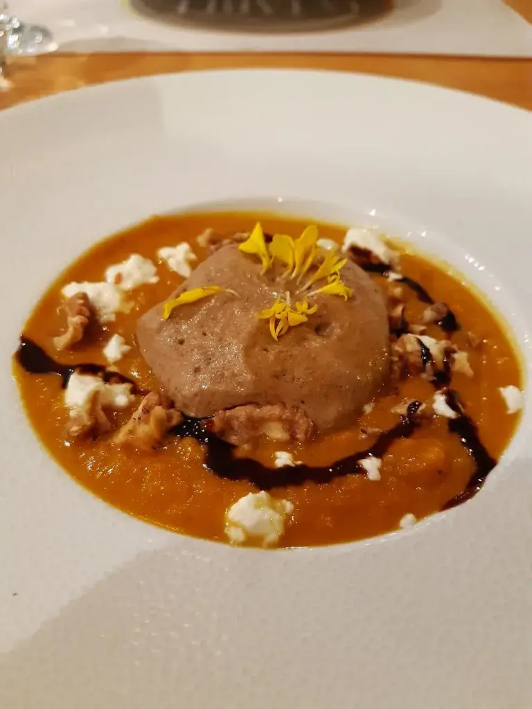 mandy forbes_La table de Marni_Fougères_review