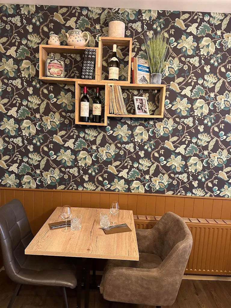 Chez moi Bistrot moderne restaurant in Fougères