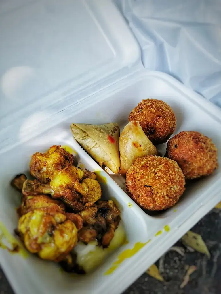 Menu_Le Ravinala, Bar à ambiance tropicale_Fougères_image_8