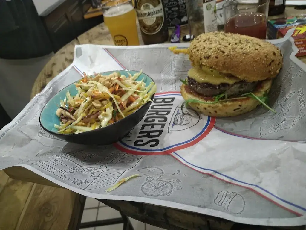 Menu_Le Ravinala, Bar à ambiance tropicale_Fougères_image_9