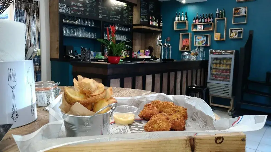 Le Ravinala, Bar à ambiance tropicale_Fougères_slider_image_2