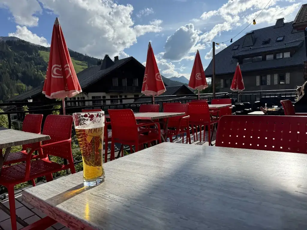 Darren Parker_LE RETRO_Chapelle-d'Abondance_recensione