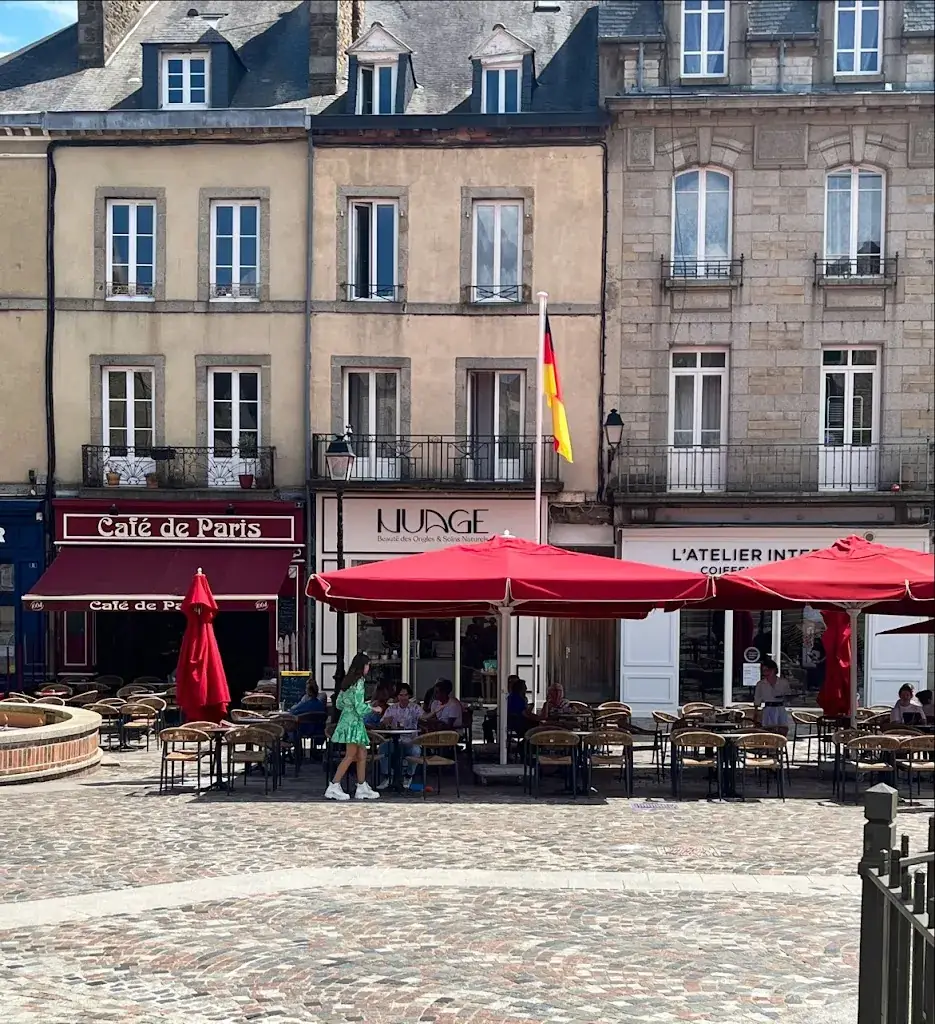 Jana Verbrugge_Le Café de Paris_Fougères_review