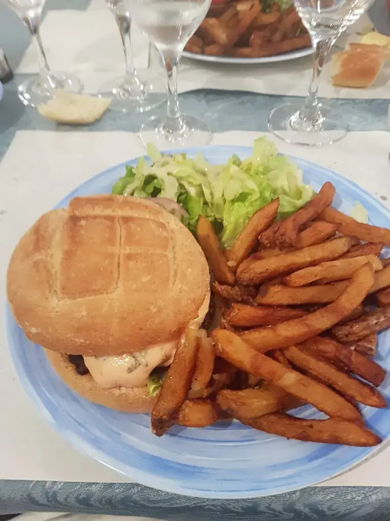 restaurant ouvrier le QG_Fougères_slider_image_2