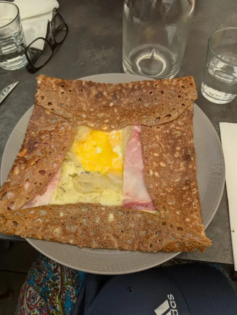 alan nolan_Crêperie Tivabro_Fougères_review