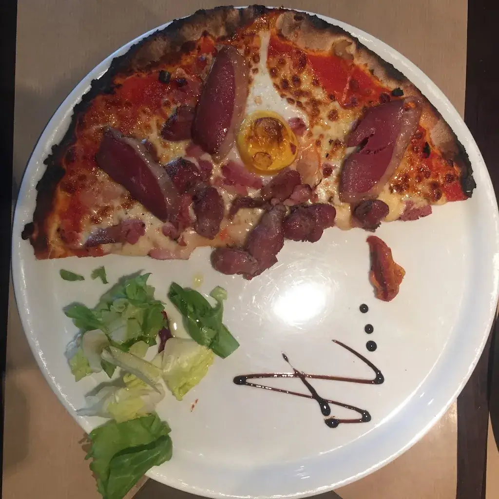 宋鹿特丹的DAN_Pizzéria Le Capri_Fougères_recensione