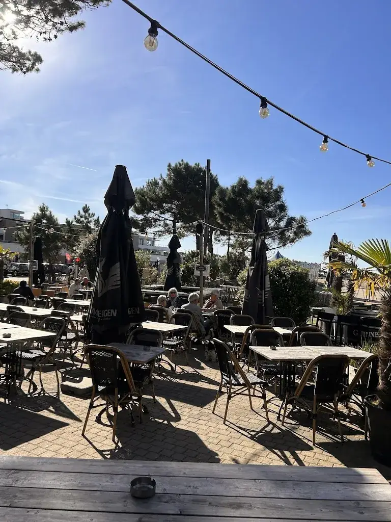 Rob G_Bar à Guidel Plages - Lorient - O'ROOF_Guidel_review