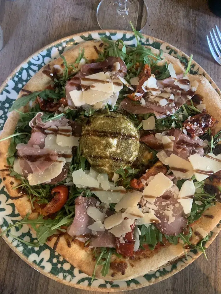 Ophélie Ortiz_La Villa Victoria_Guidel_review