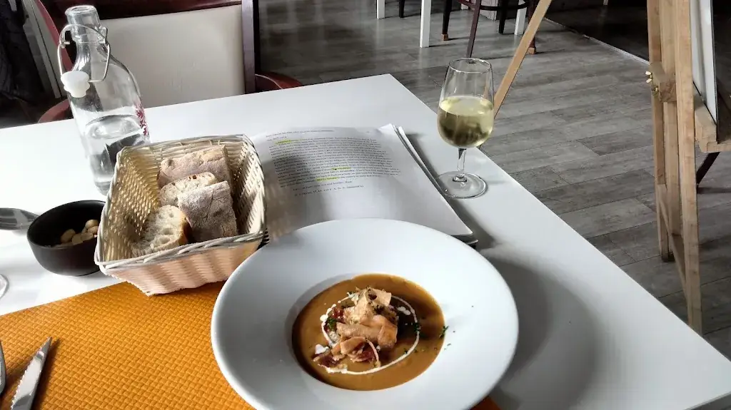 Joseph Buchman_Le Relais de la Gare Hôtel Restaurant_Guipry-Messac_review