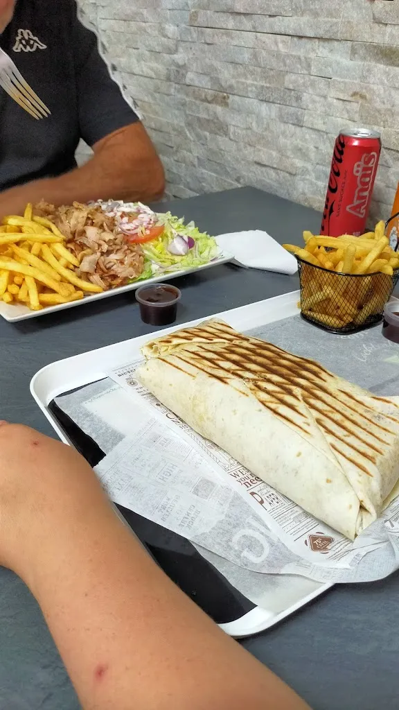 MFOOD restaurant in Guipry-Messac