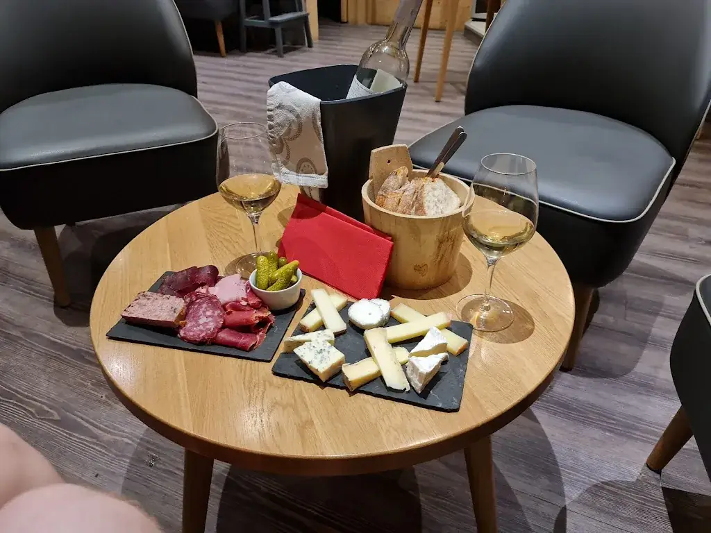 Menu_4 VIN 4_Bonneville_image_6