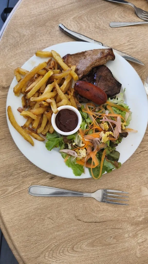 Denis Tournier_Auberge du pêcheur Restaurant Pub_Groix_recensione