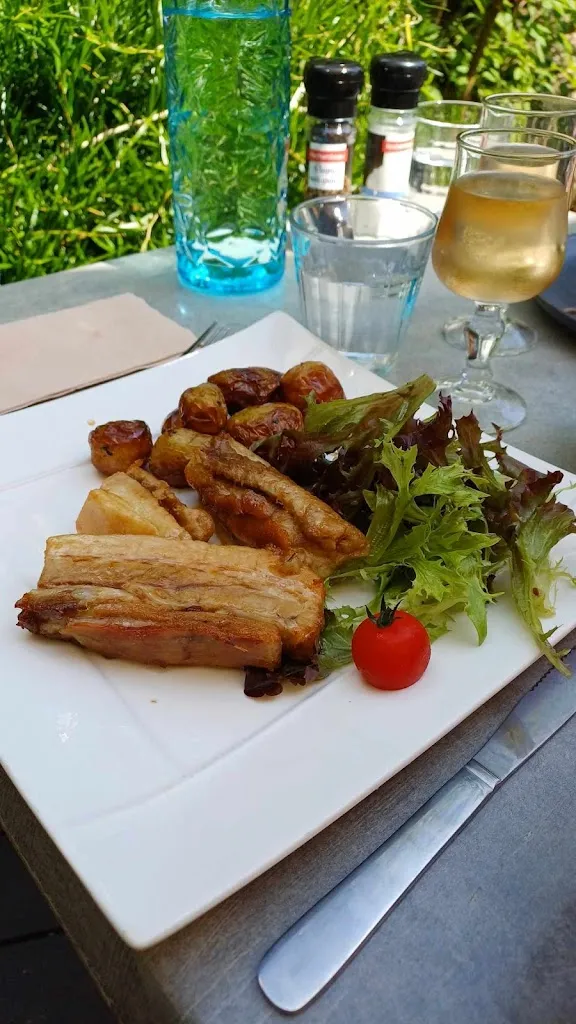 Auberge du pêcheur Restaurant Pub_Groix_slider_image_2